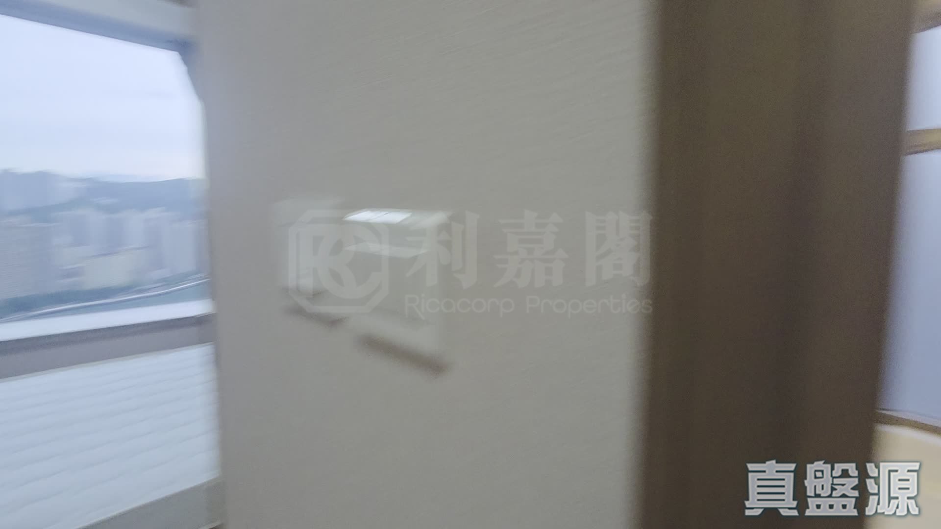海之恋 3期A 海之恋．爱炫美 1座 极高层 D室 荃湾