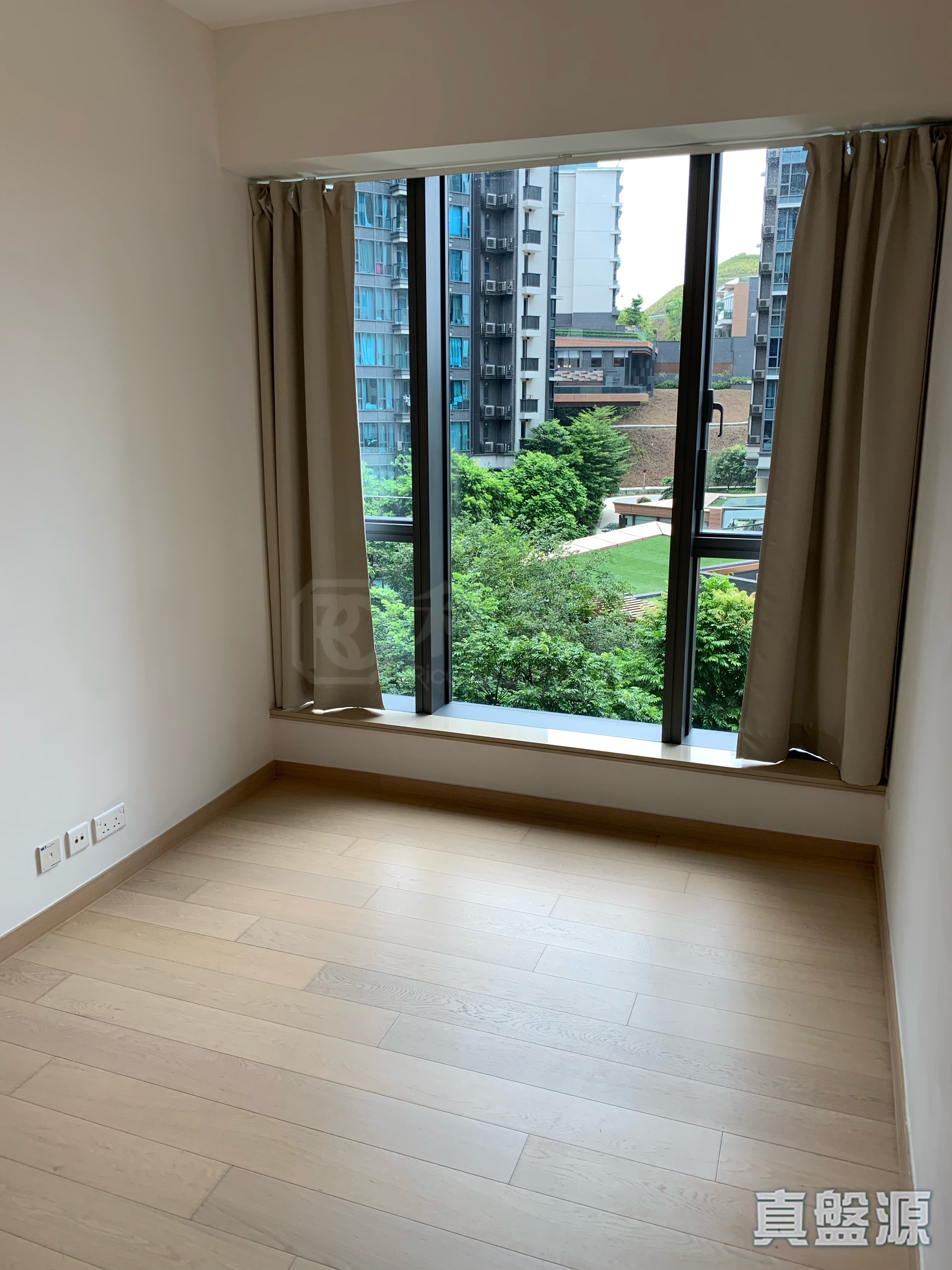 THE BLOOMSWAY THE LAGUNA TOWER 6 Medium Floor Zone Flat A Sham Tseng/Castle Peak Road