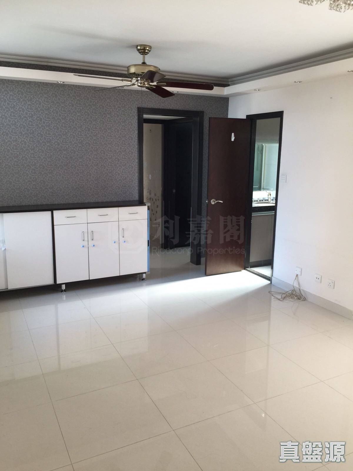 TAI HING GARDENS PHASE 2 - Tower 3 Very High Floor Zone Tuen Mun