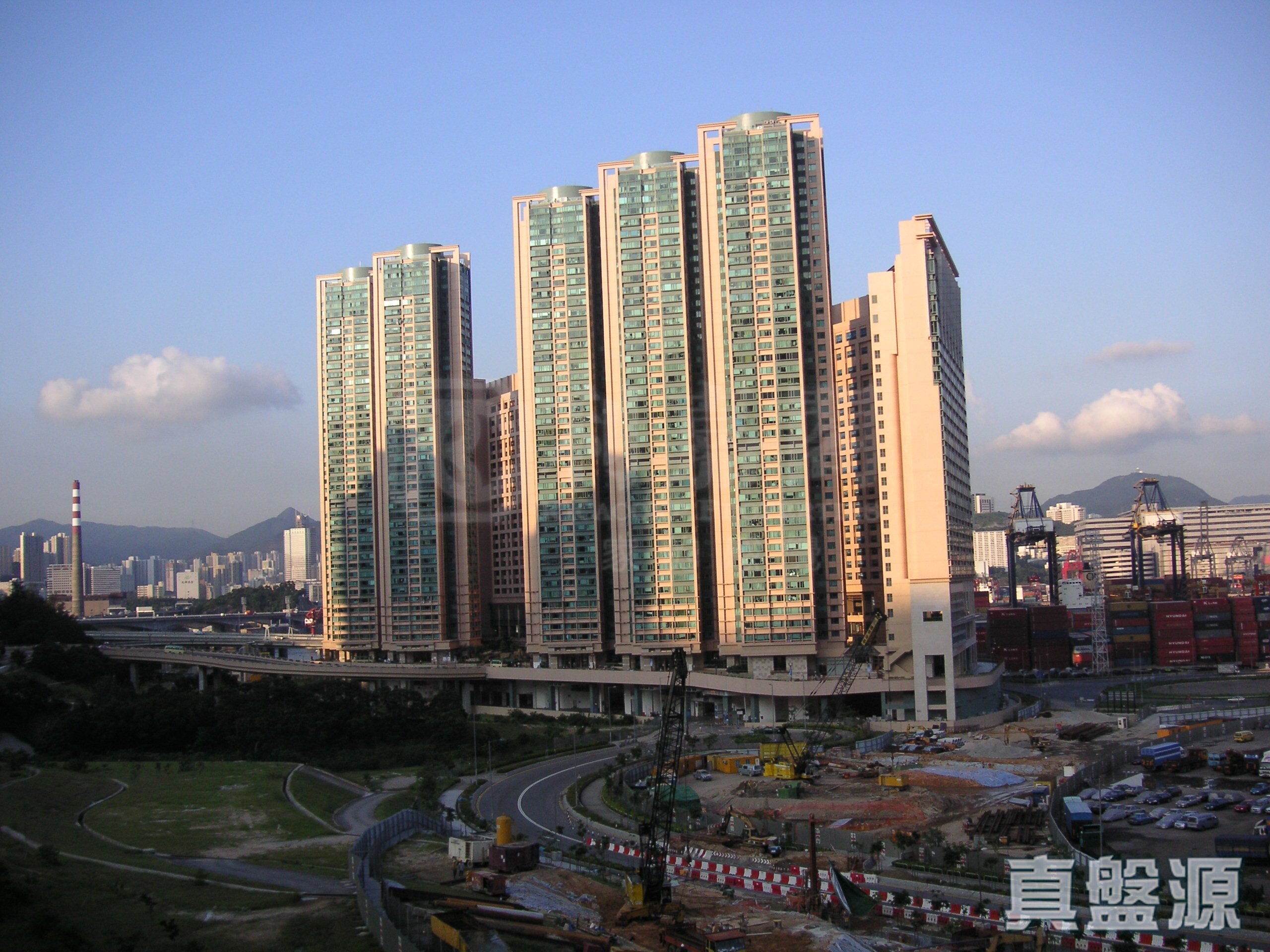 RAMBLER CREST TOWER 3 High Floor Zone Flat D Tsing Yi