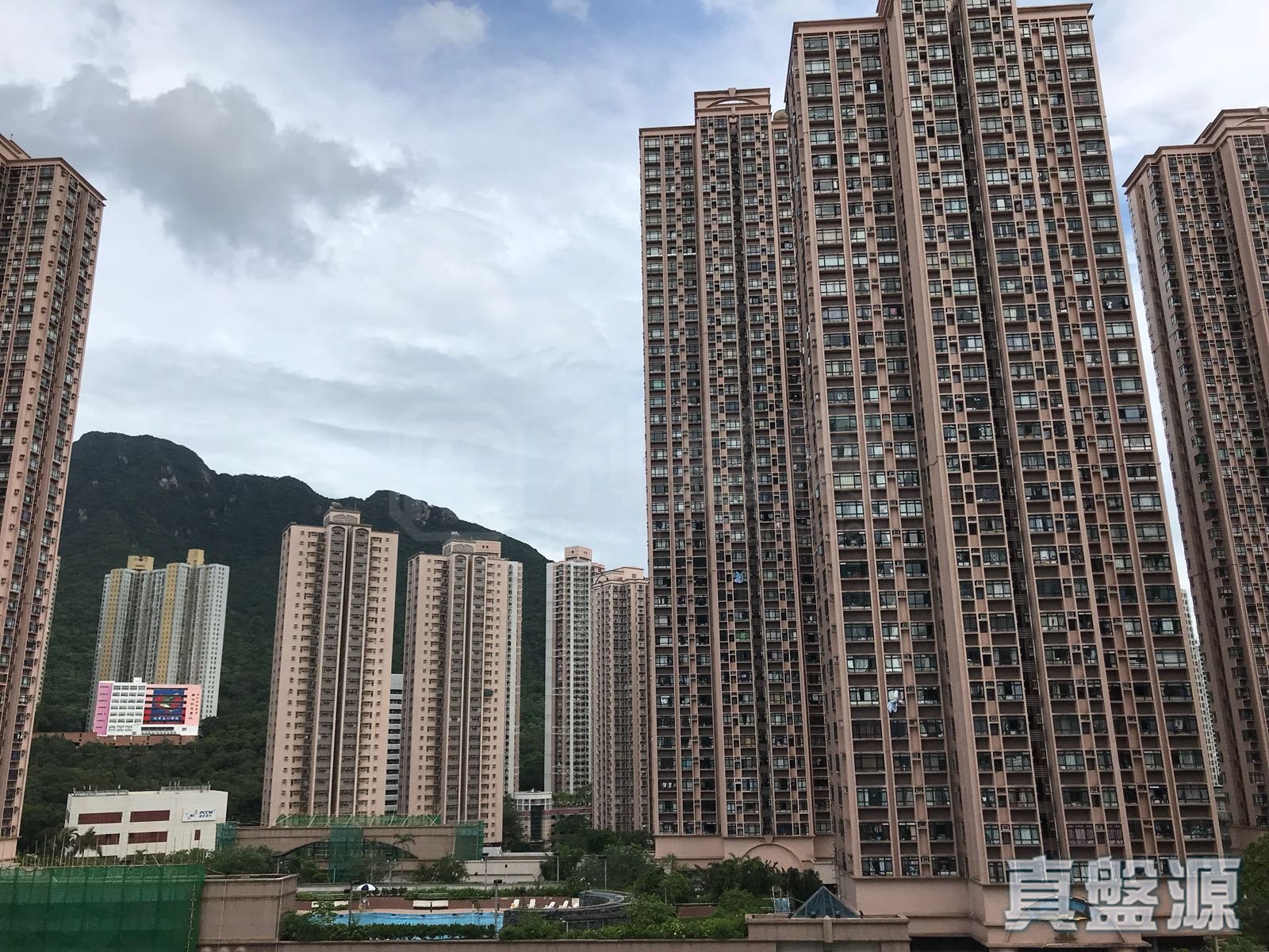 BAYSHORE TOWERS TOWER 4 Medium Floor Zone Flat B Ma On Shan
