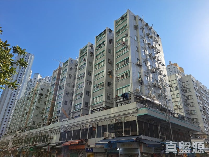 PAK YUK LAU Flat J West Kowloon