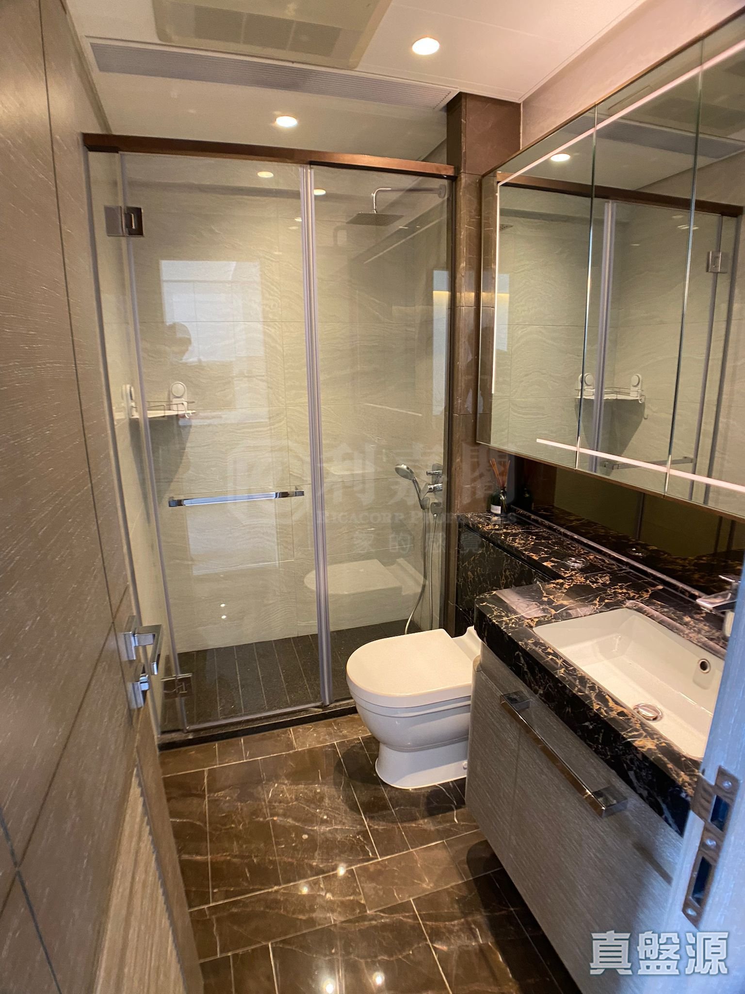 THE WINGS IIIB - Tower 1b High Floor Zone Flat D Tseung Kwan O