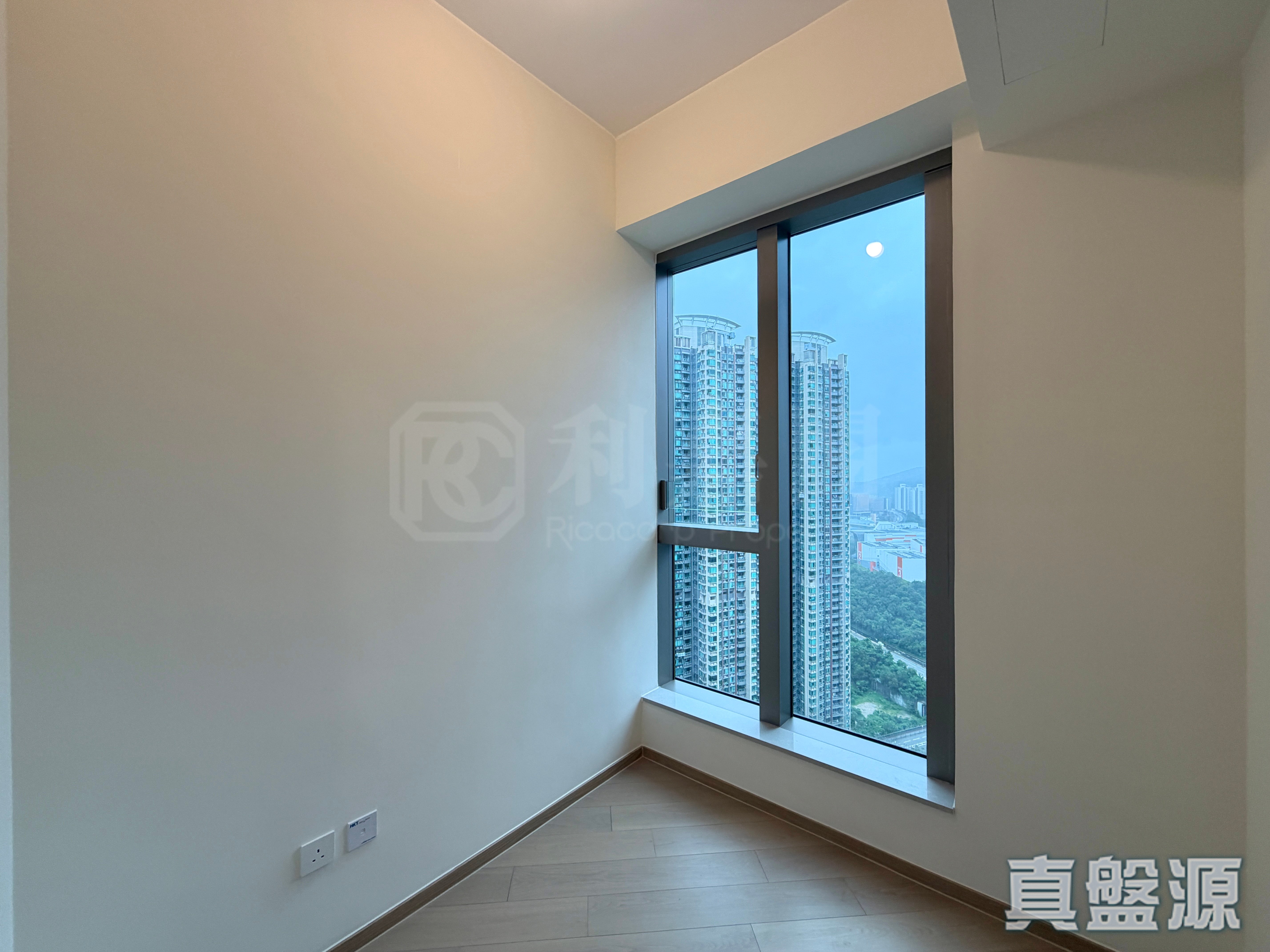 LOHAS PARK PHASE 11C VILLA GARDA II - Tower 2 (2b) High Floor Zone Flat F Tseung Kwan O