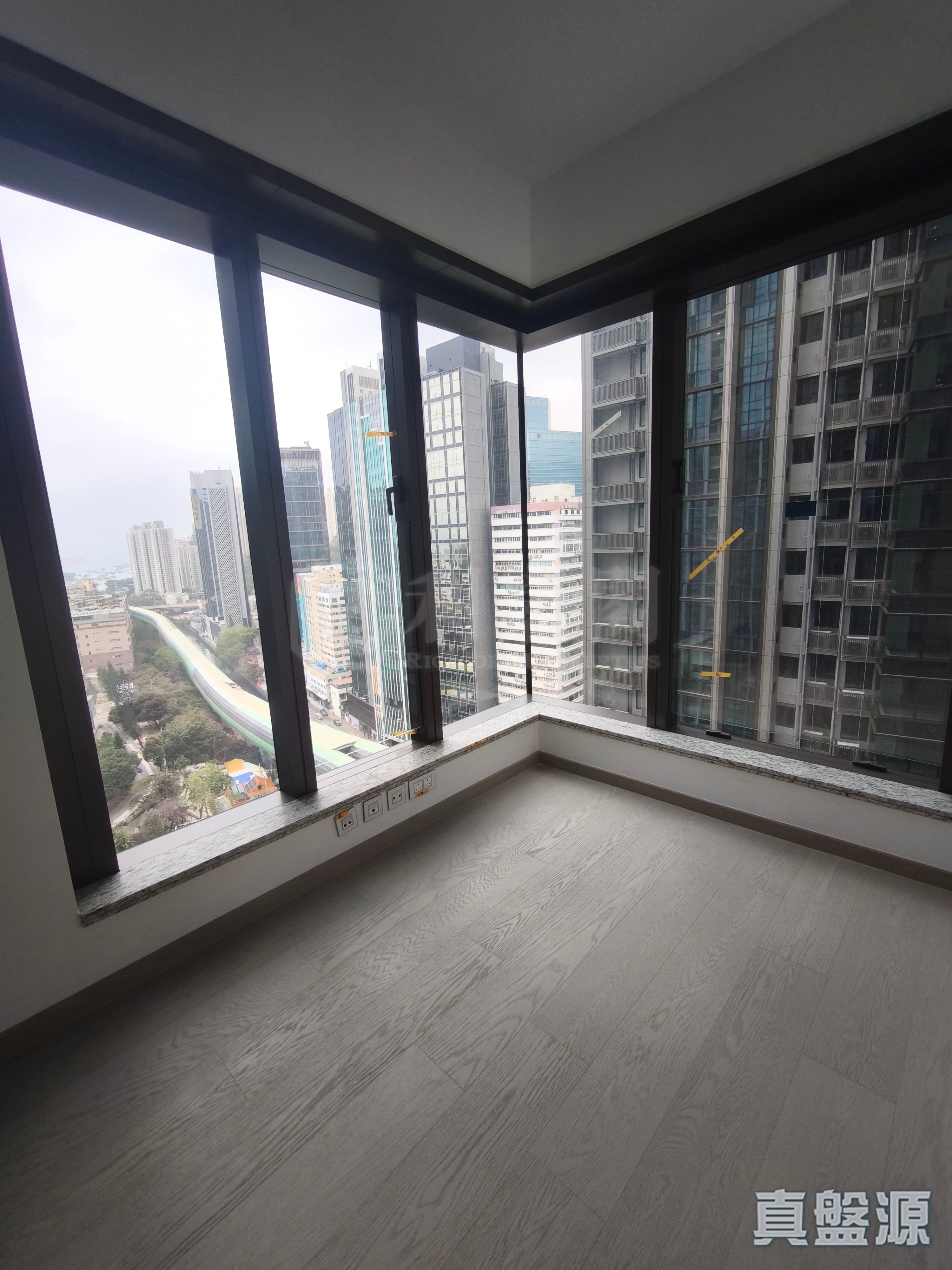 港島南岸 3B期 BLUE COAST 2座 (2B) 中層 D室 黃竹坑/深灣