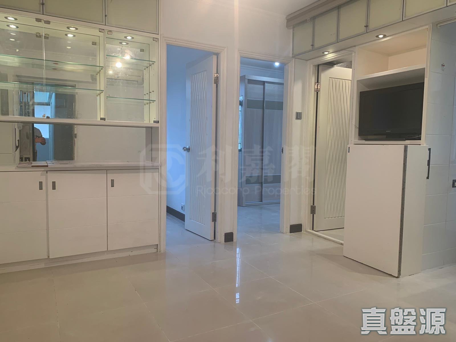 RAYMOND COURT Very High Floor Zone Flat A North Point/North Point Mid-Levels