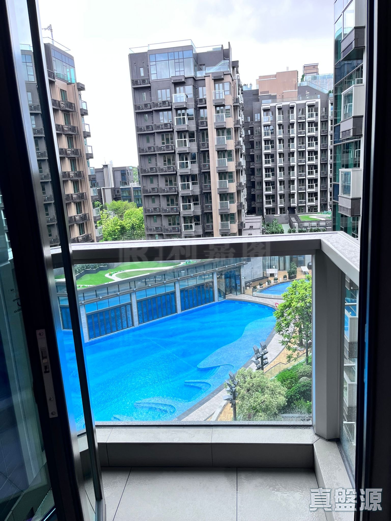 WETLAND SEASONS BAY PHASE 1 - Tower 3b Tin Shui Wai