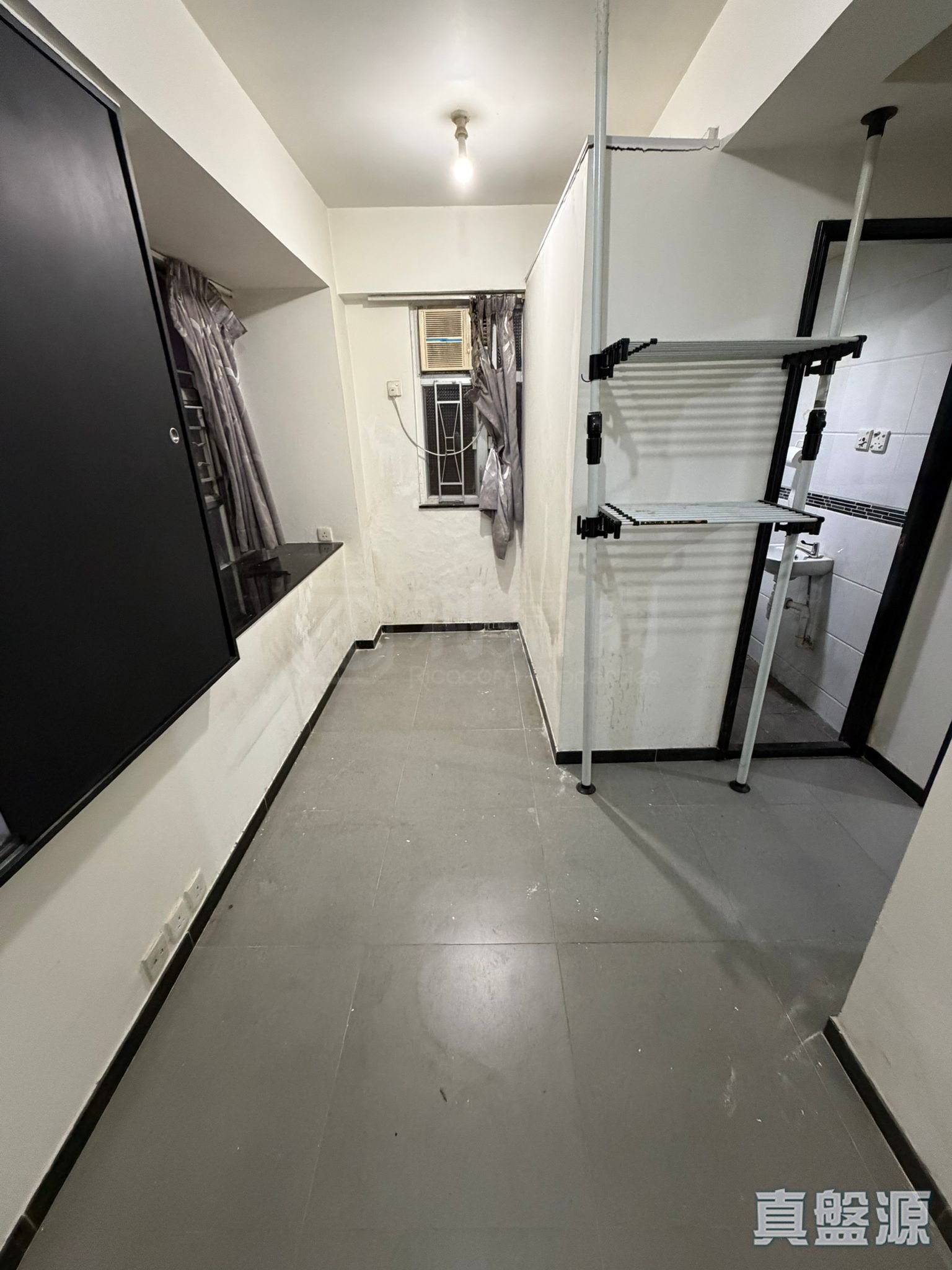 永寧大廈 B座 高層 1室 西九龍