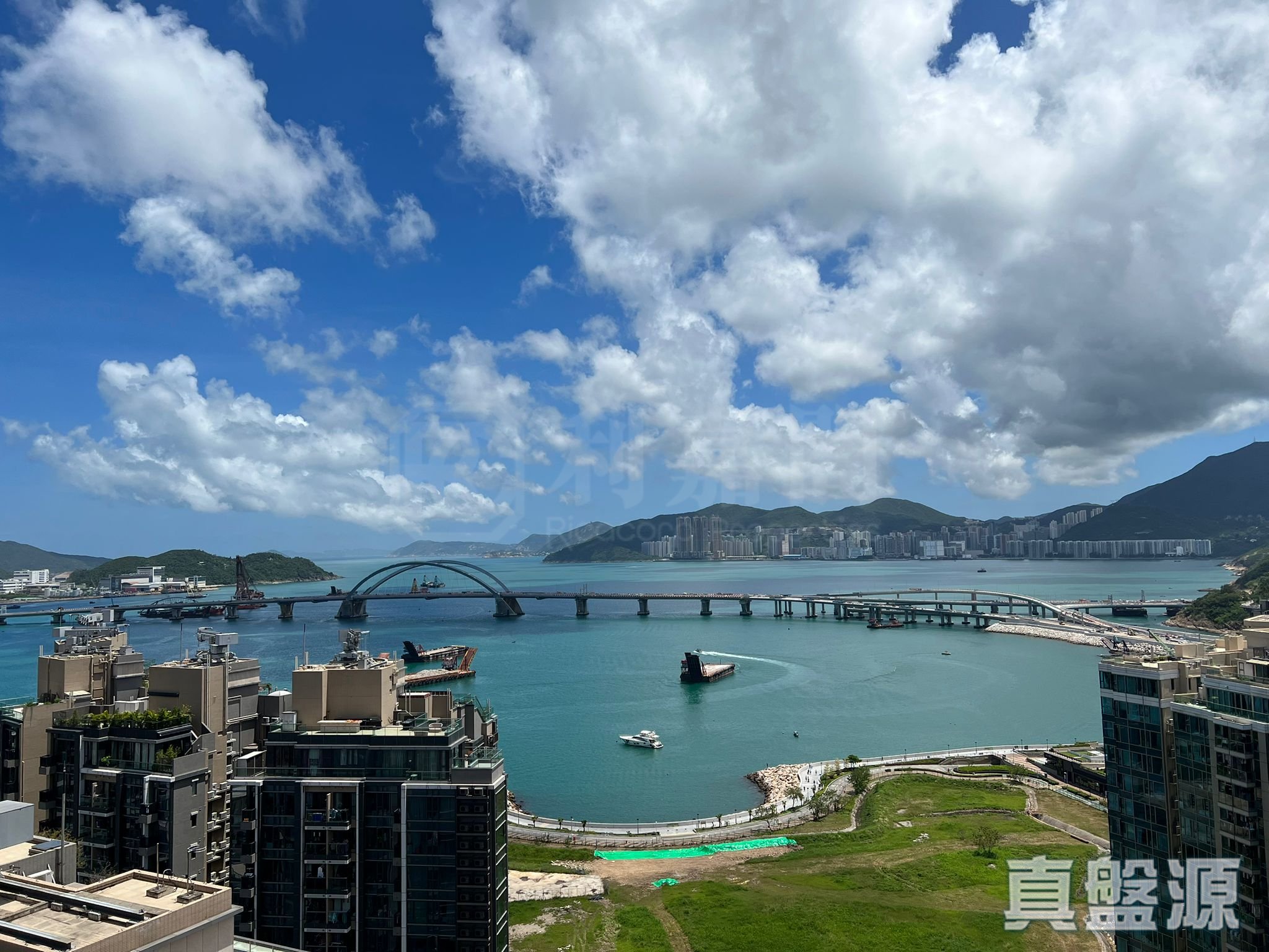 TWIN PEAKS TOWER 1 Very High Floor Zone Flat J Tseung Kwan O