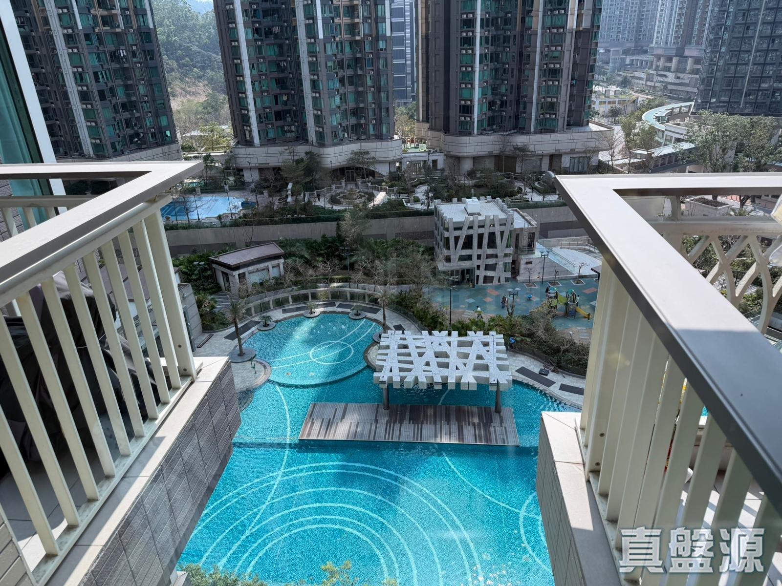 THE BEAUMOUNT PHASE 1 - Tower 2 Medium Floor Zone Flat F Tseung Kwan O