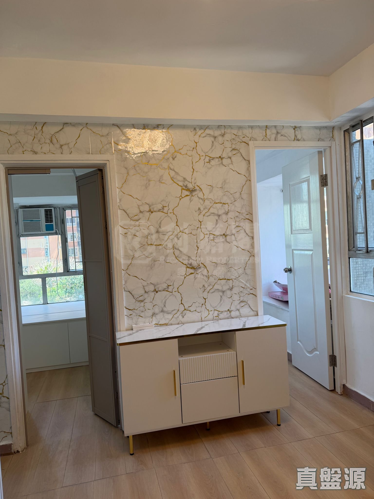 GOLDEN LION GARDEN PHASE 1 - Golden Harvest Court (block F) Low Floor Zone Flat 3 Tai Wai