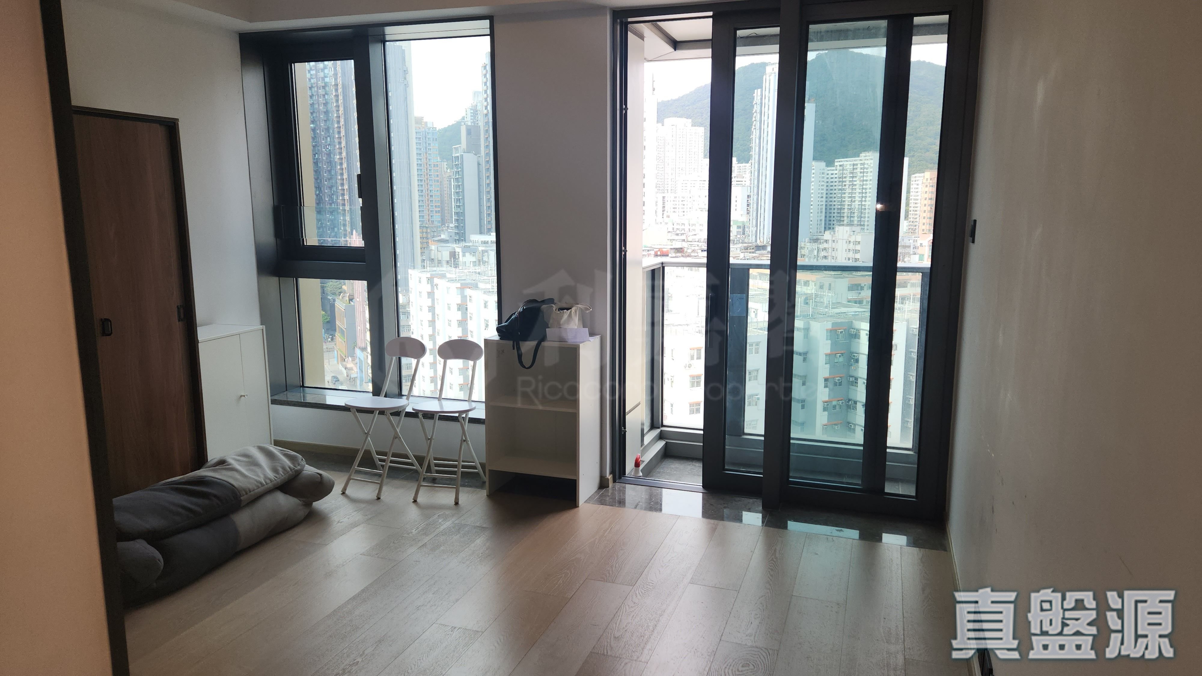 THE CAMPTON High Floor Zone Flat M West Kowloon