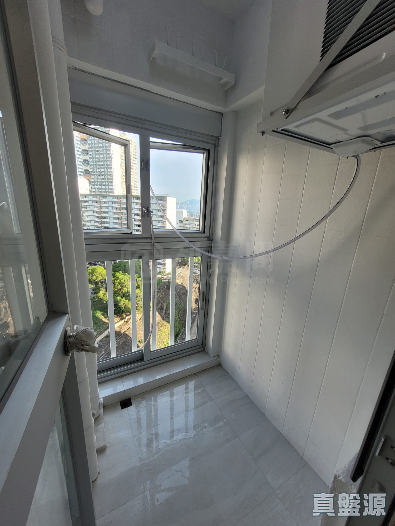 YUET LAI COURT LAI HA HOUSE (BLOCK C) Very High Floor Zone Flat 3 Mei Foo/Wonderland Villas