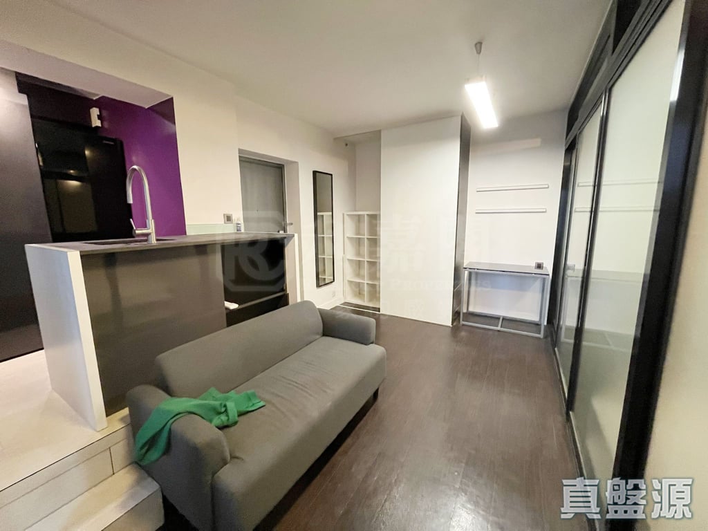 HONGWAY GARDEN BLOCK B Low Floor Zone Flat 6 Central/Sheung Wan/Western District