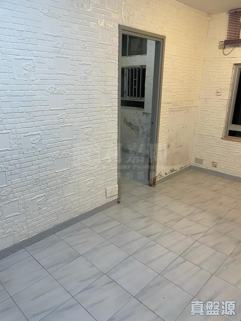 青华苑 华欣阁 (E座) 低层 05室 青衣