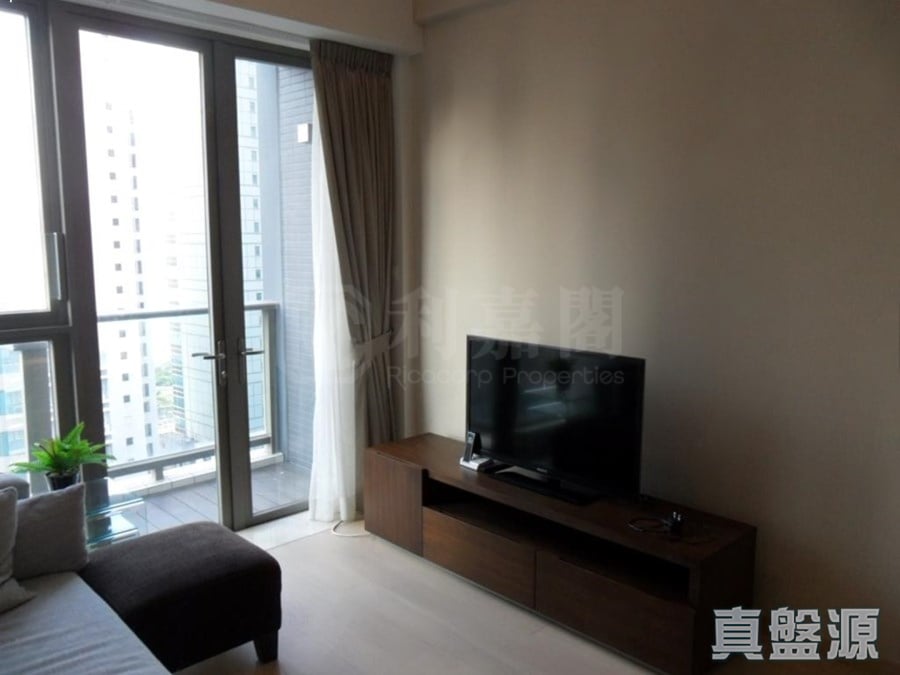 SOHO 189 Medium Floor Zone Flat D Central/Sheung Wan/Western District