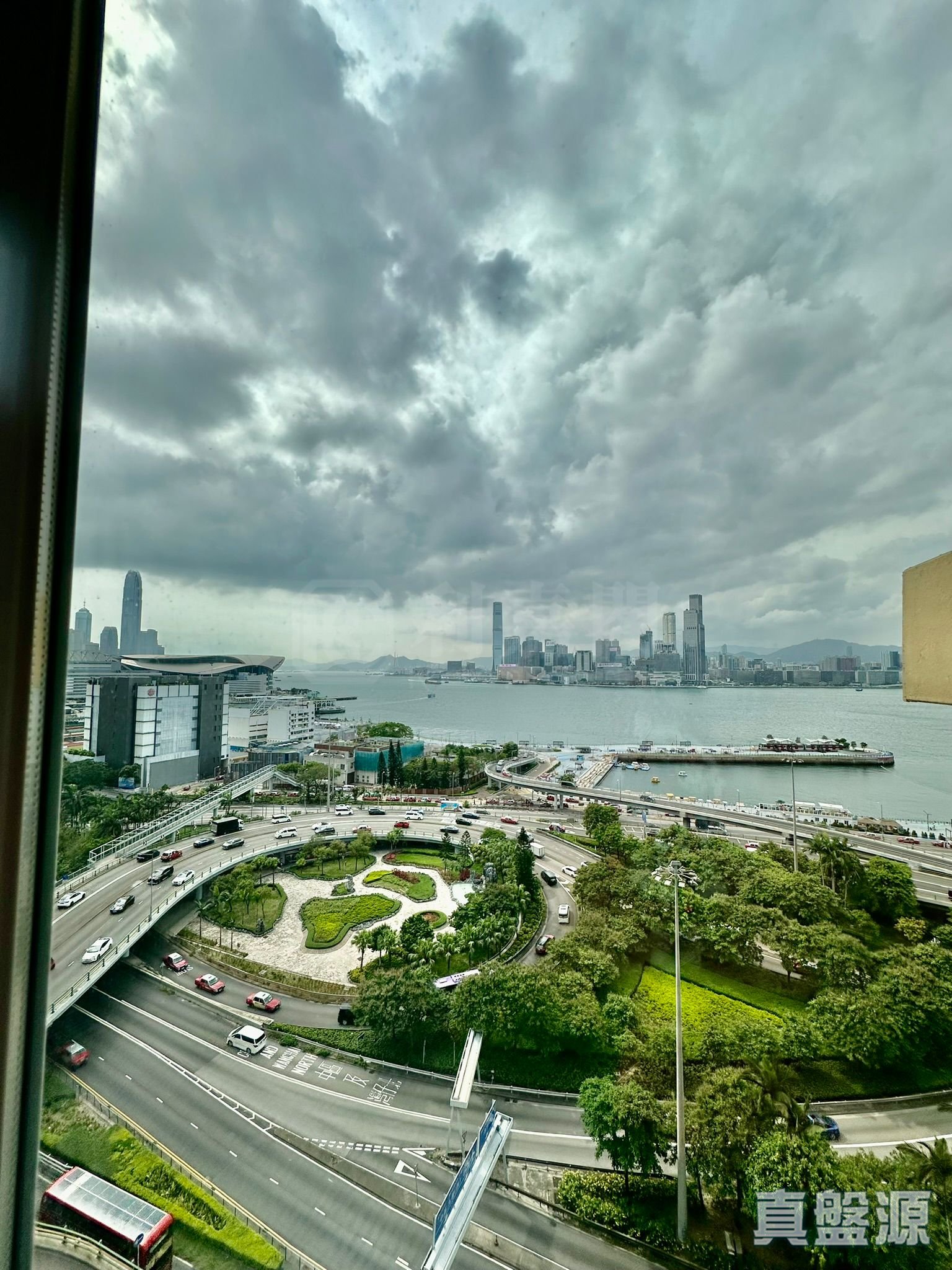 伊利莎伯大廈 A座 中層 01室 灣仔/銅鑼灣