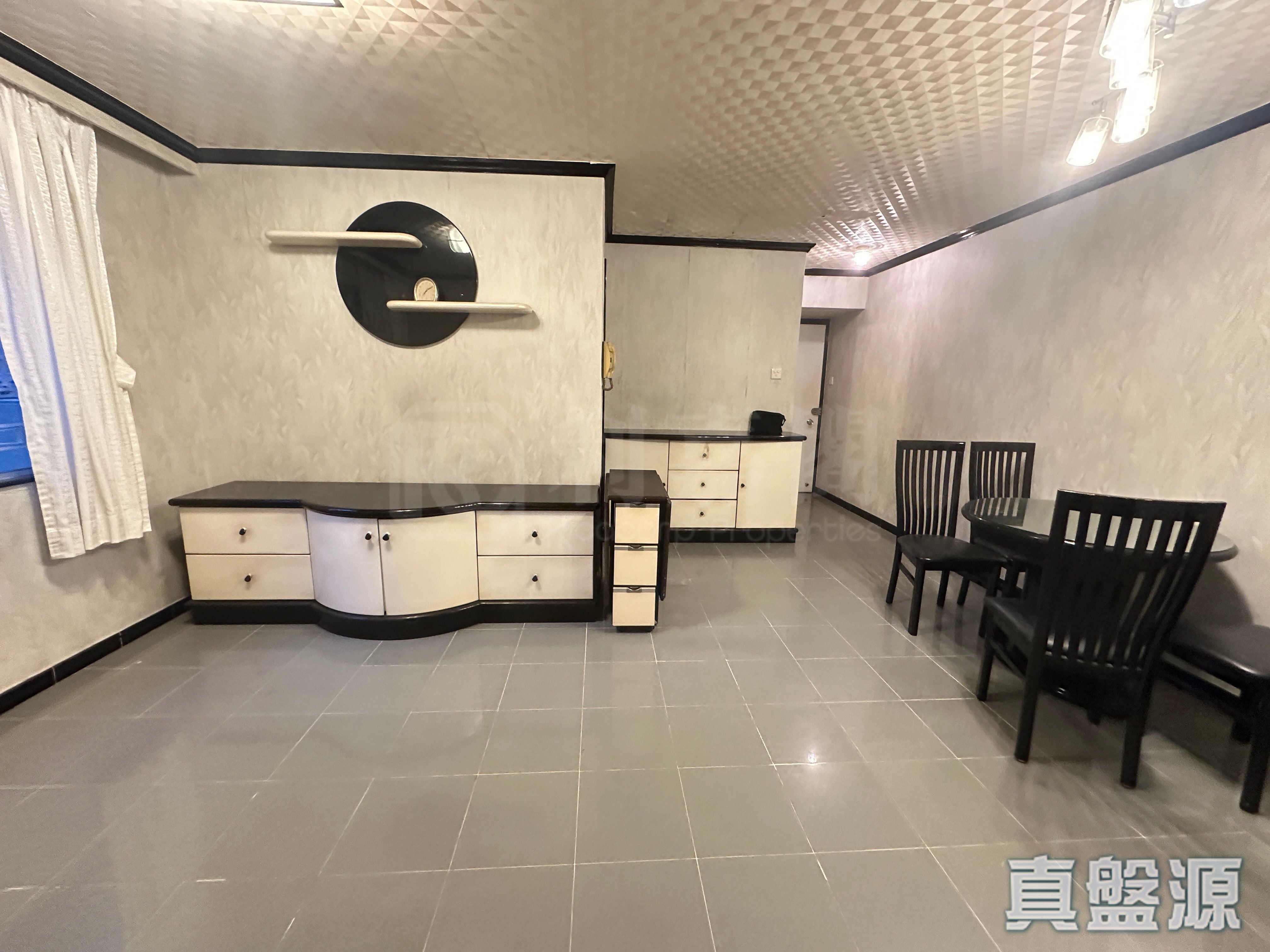 兆山苑 榆景阁 (L座) 低层 4室 屯门