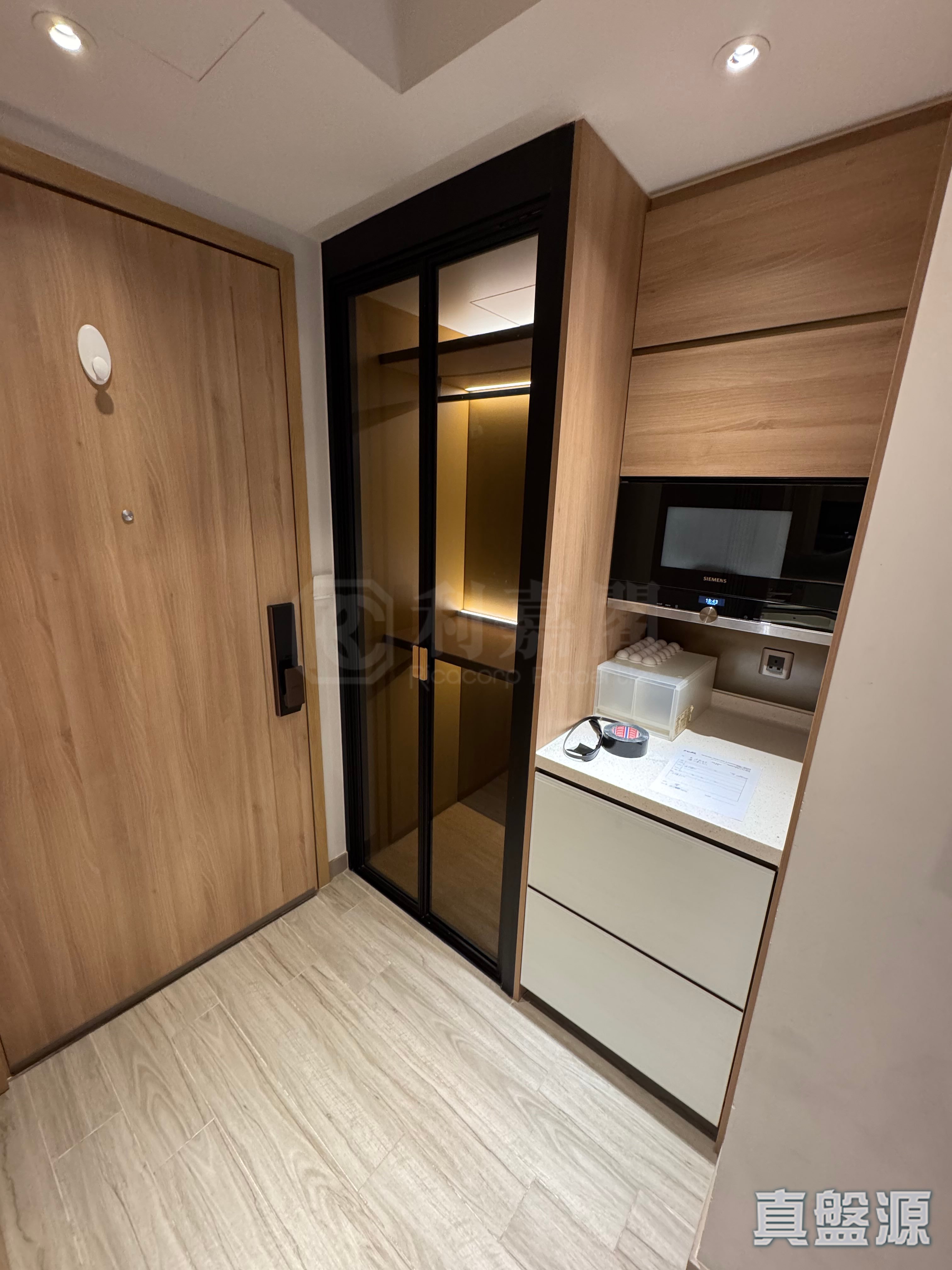 ARBOUR Low Floor Zone Flat A3 Kowloon Station/Tsim Sha Tsui/Jordan