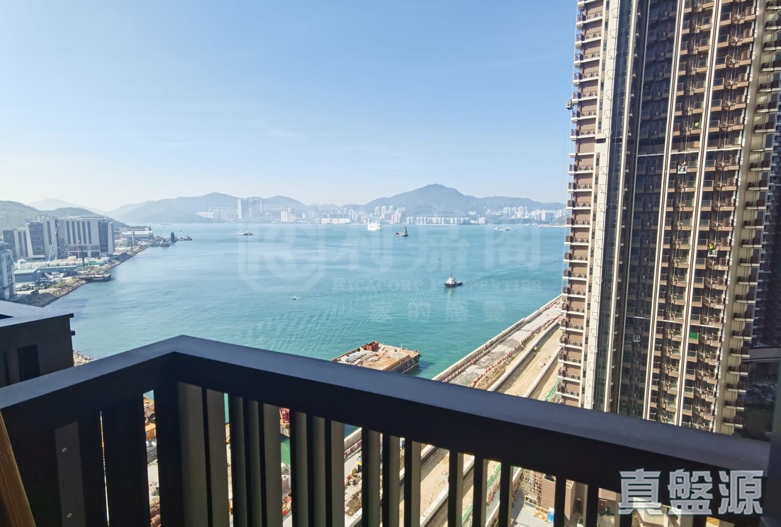 LOHAS PARK PHASE 4A WINGS AT SEA - Tower 1b Medium Floor Zone Flat B Tseung Kwan O