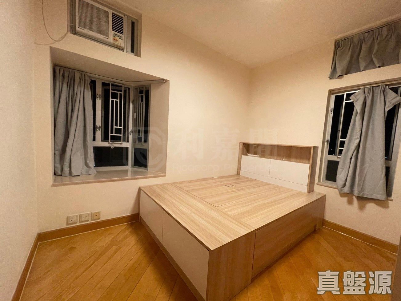 PIERHEAD GARDEN TOWER 5 High Floor Zone Flat G Tuen Mun