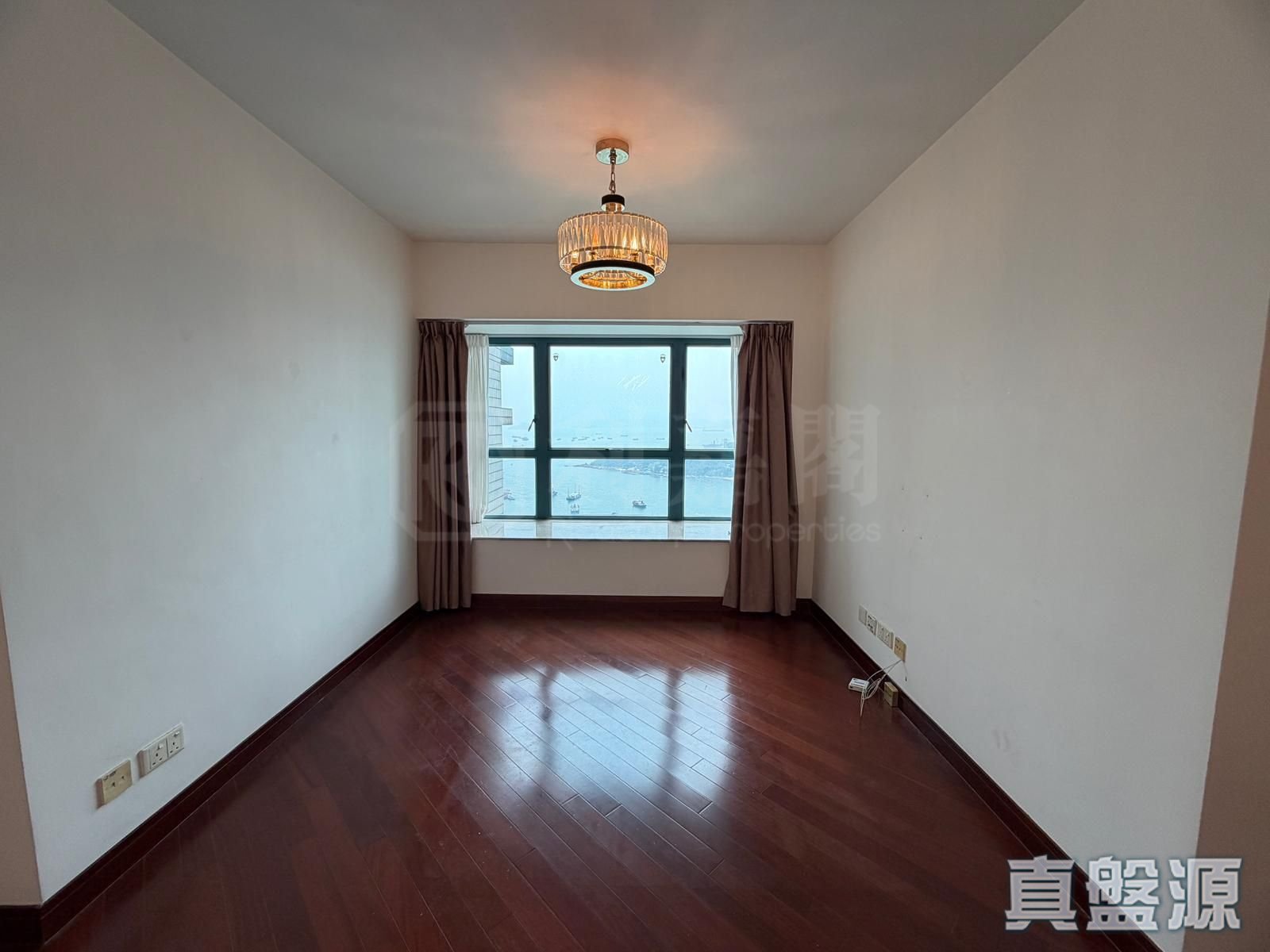 THE LONG BEACH TOWER 7 High Floor Zone Flat E Olympic Station/Nam Cheong
