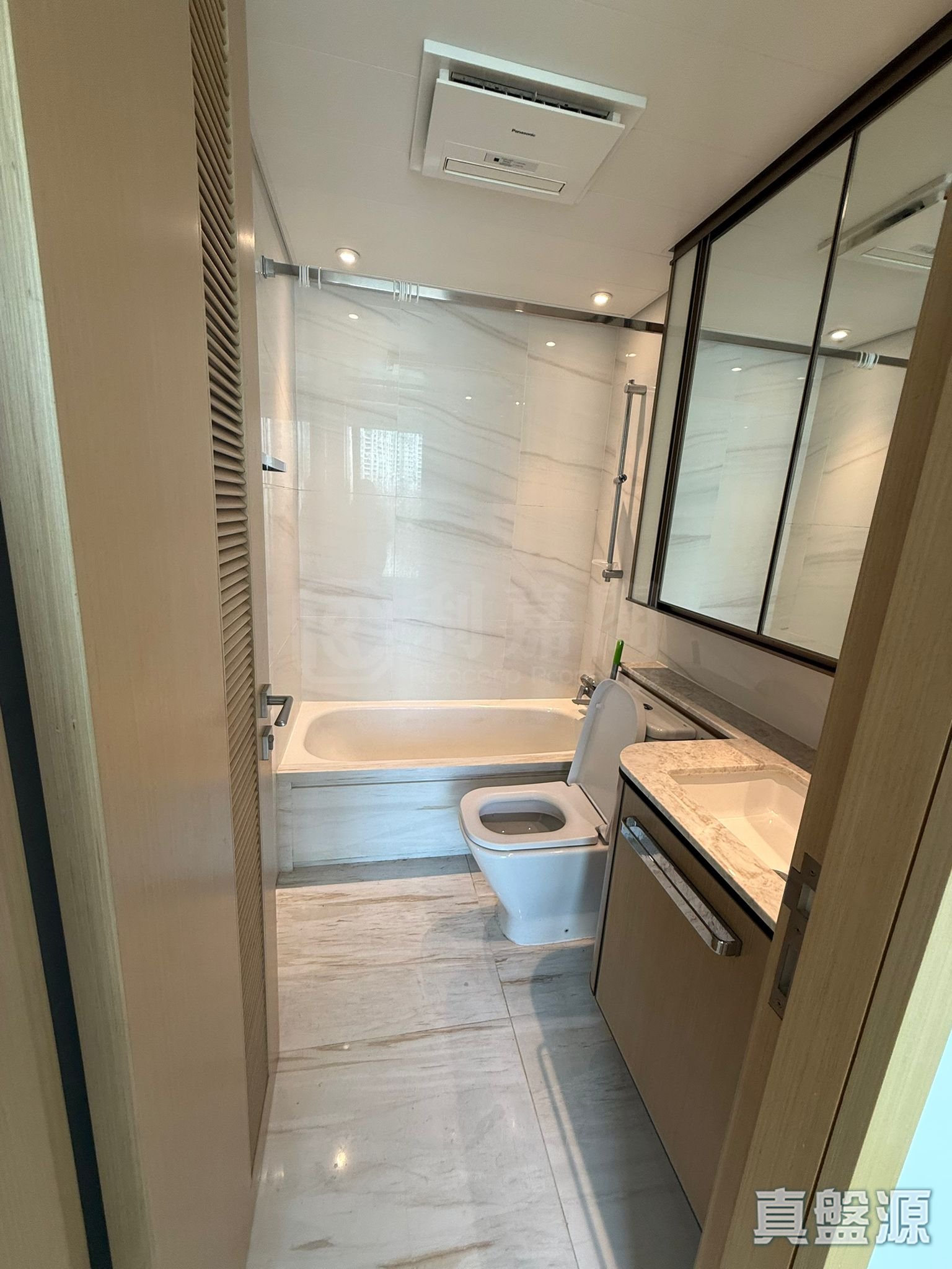 LOHAS PARK PHASE 9A MARINI - Tower 3 (3b) High Floor Zone Flat B Tseung Kwan O