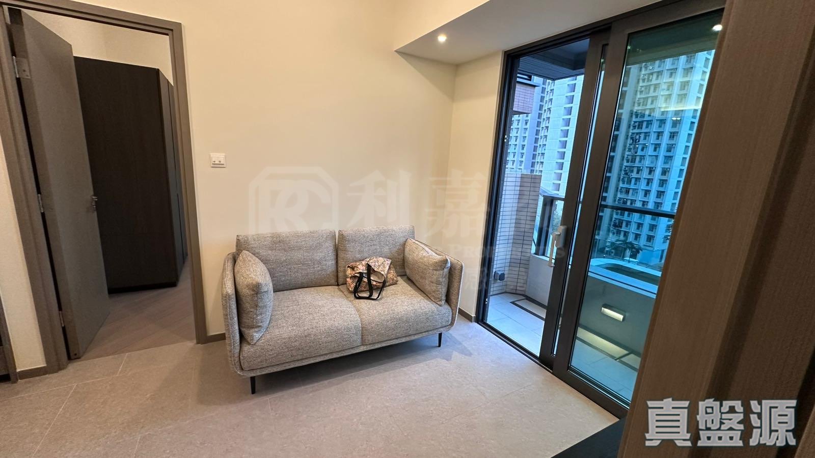 YOHO WEST PHASE 1 - Tower 3b Low Floor Zone Tin Shui Wai