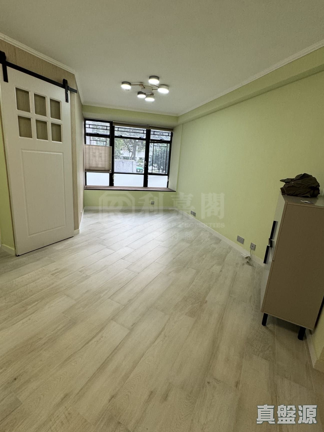 KORNHILL BLOCK F (FLAT 1 - 8) Low Floor Zone Flat 2 Quarry Bay/Kornhill/Taikoo Shing