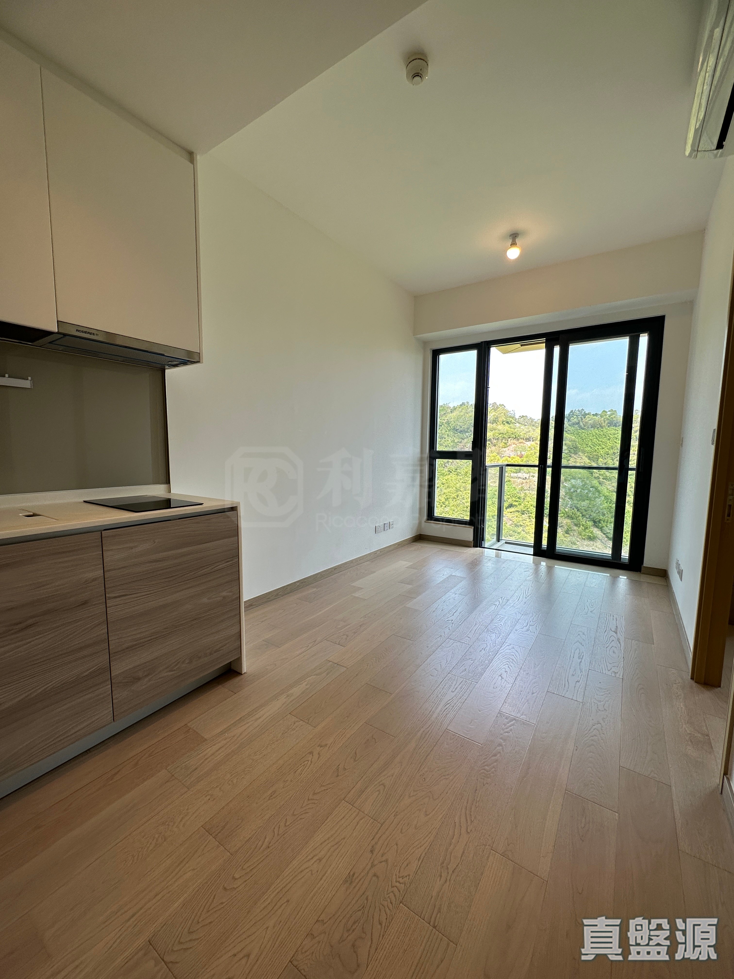 明翹匯 2A座 高層 E室 青衣