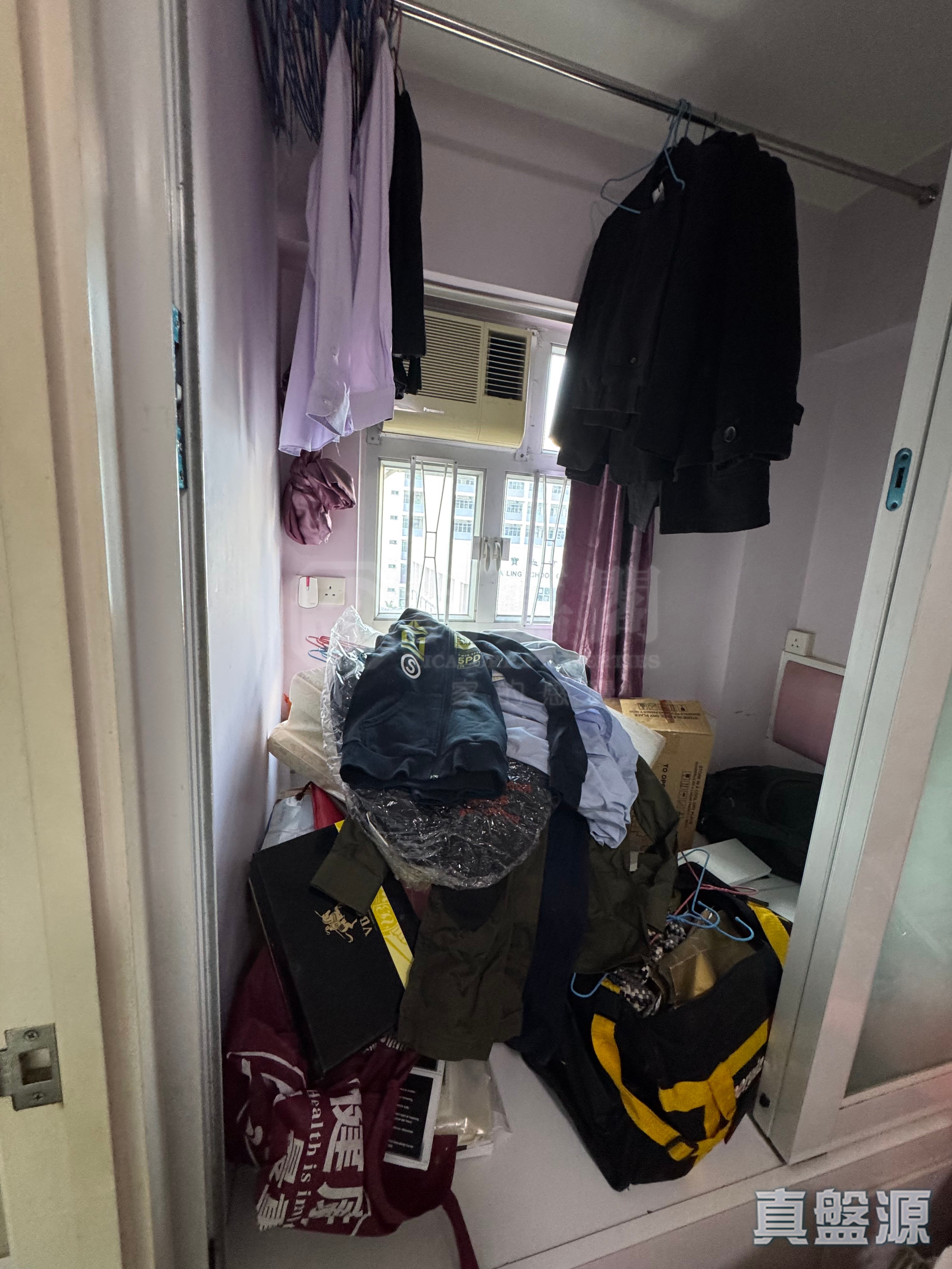 金海大厦 中层 B室 西九龙