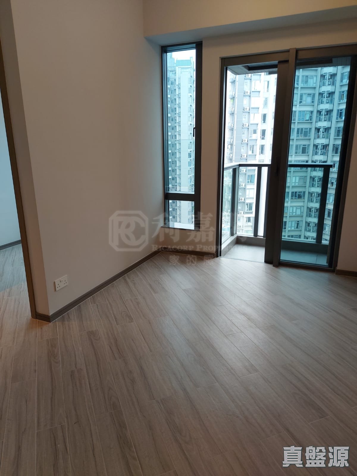 蝶翠峰 5期 尚悅‧嶺 2座 高層 H室 元朗