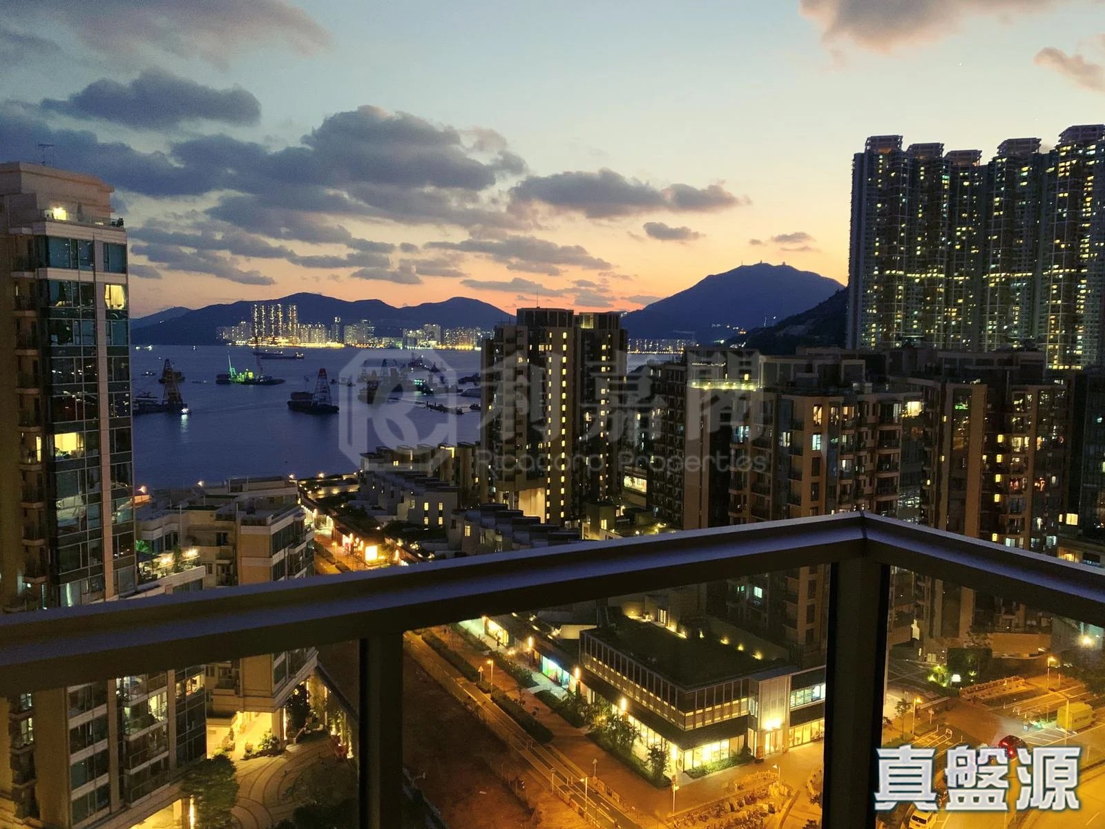CORINTHIA BY THE SEA TOWER 8 Very High Floor Zone Flat A Tseung Kwan O