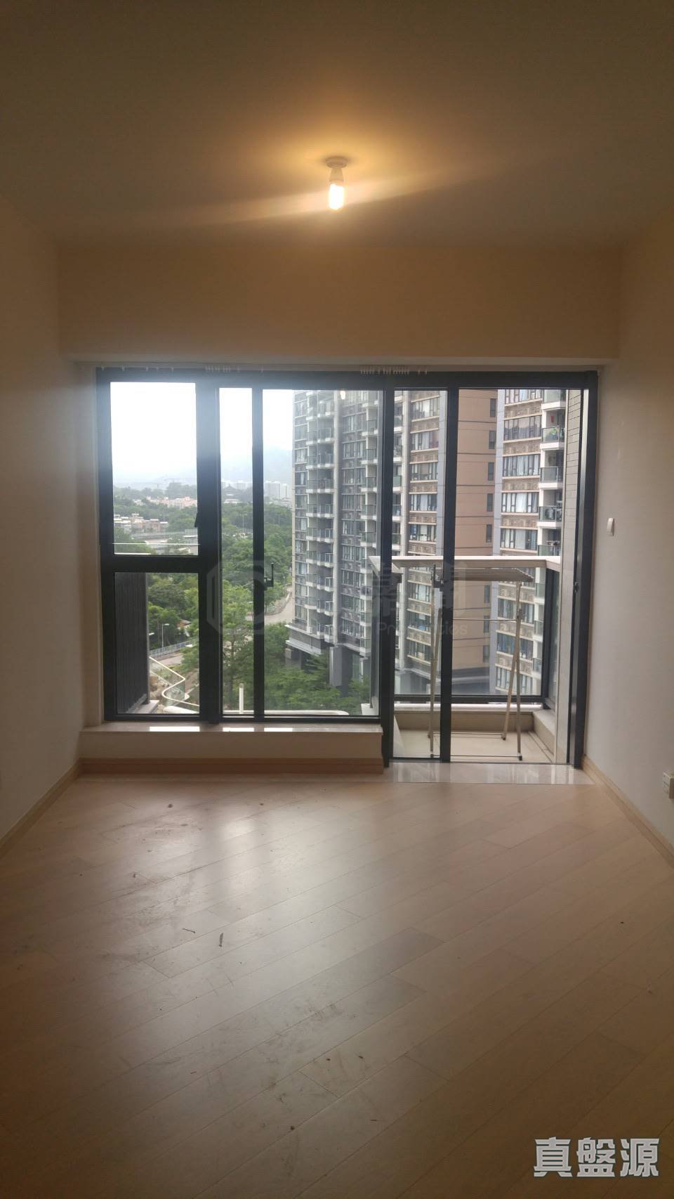 溱柏 3座 中层 H室 元朗