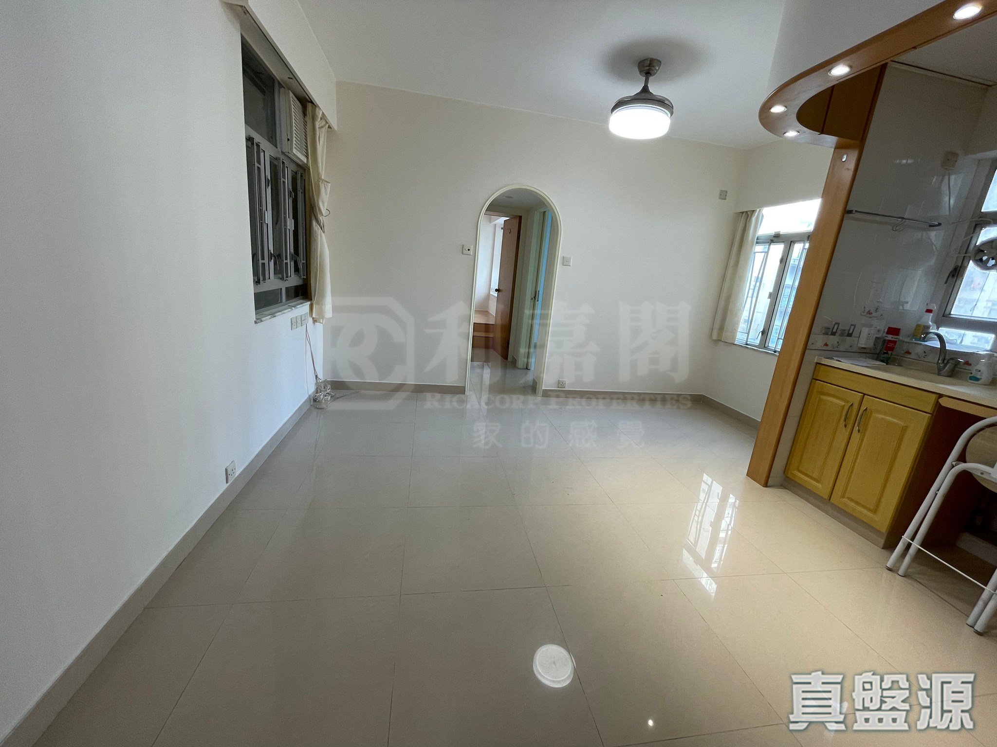 MAYFAIR GARDENS BLOCK 11 Low Floor Zone Flat E Tsing Yi