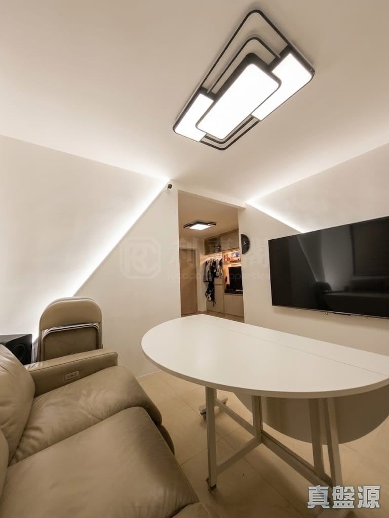 BEVERLY GARDEN BLOCK 3 Medium Floor Zone Flat C Tseung Kwan O