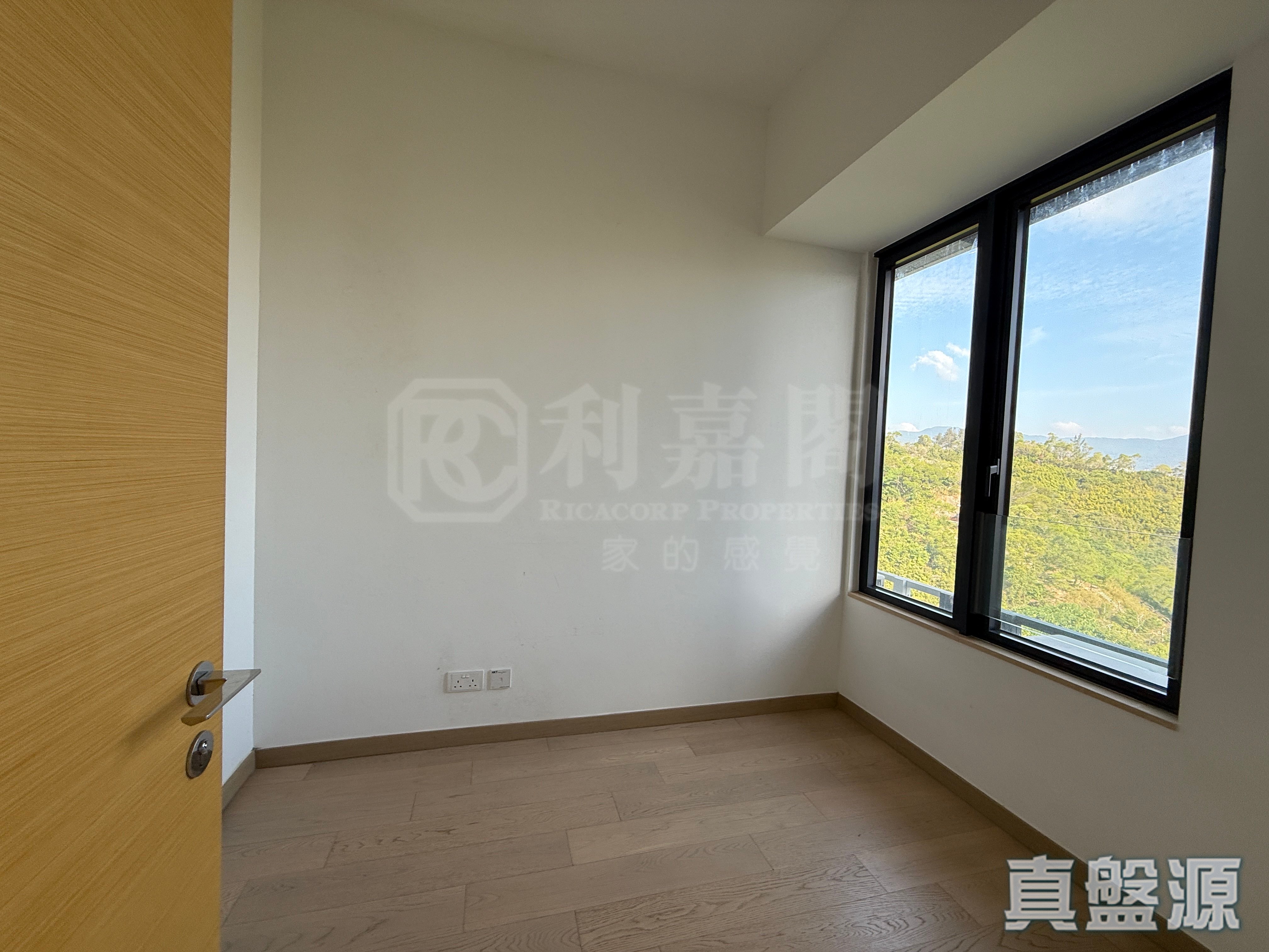 明翹匯 1A座 極高層 E室 青衣