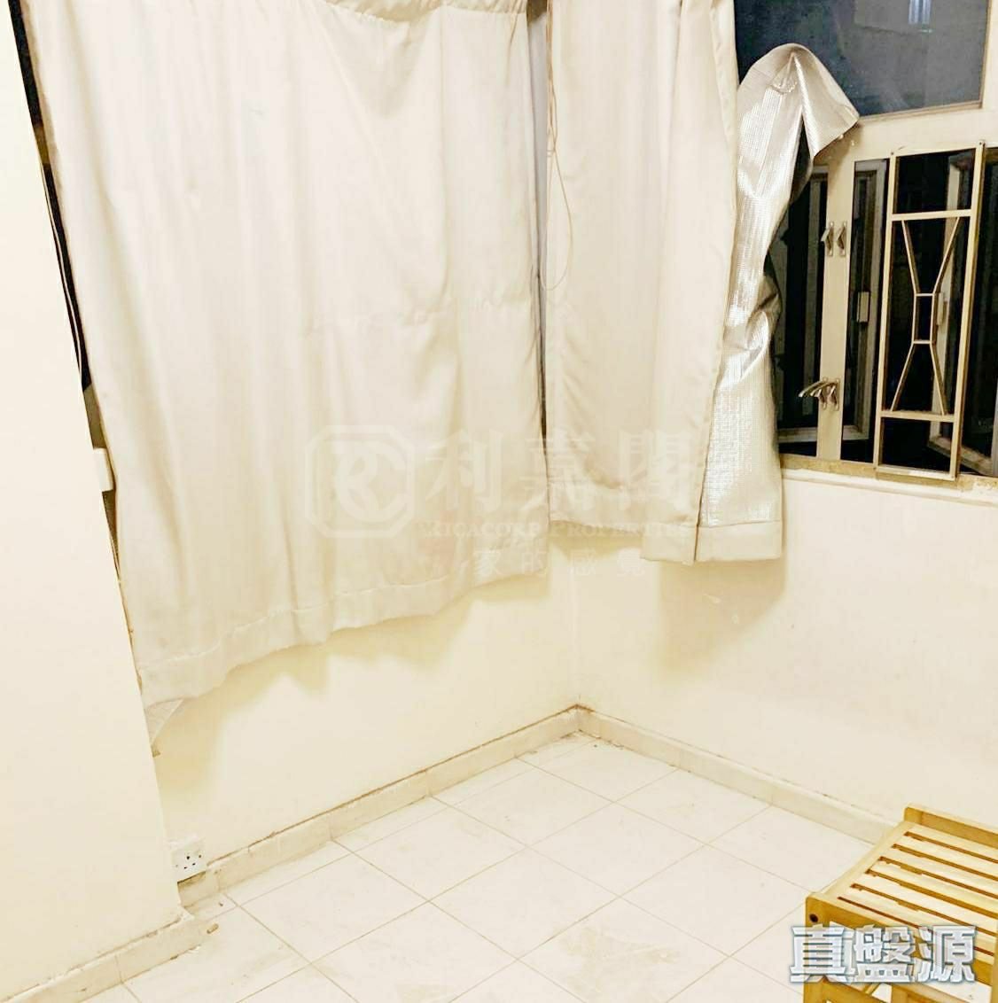 COSMOPOLITAN ESTATES TAI WING BUILDING (BLOCK C) High Floor Zone Flat 3 Olympic Station/Nam Cheong