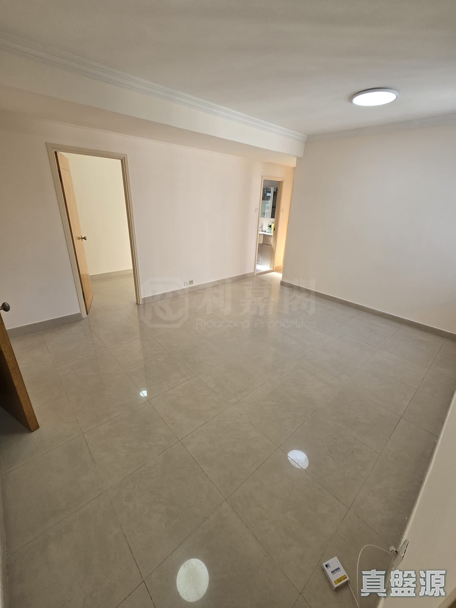 LAICHIKOK BAY GARDEN BLOCK D Very High Floor Zone Flat 3 Mei Foo/Wonderland Villas