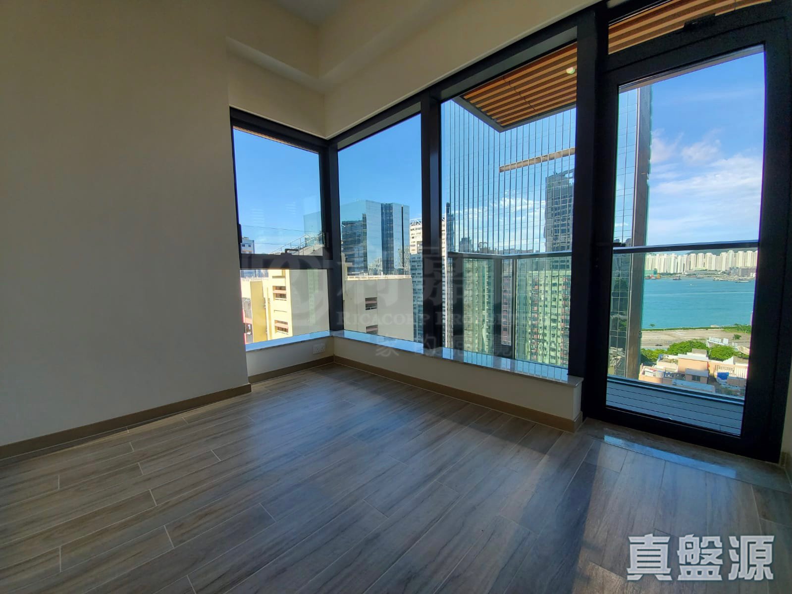 NOVUM EAST High Floor Zone Flat R Quarry Bay/Kornhill/Taikoo Shing