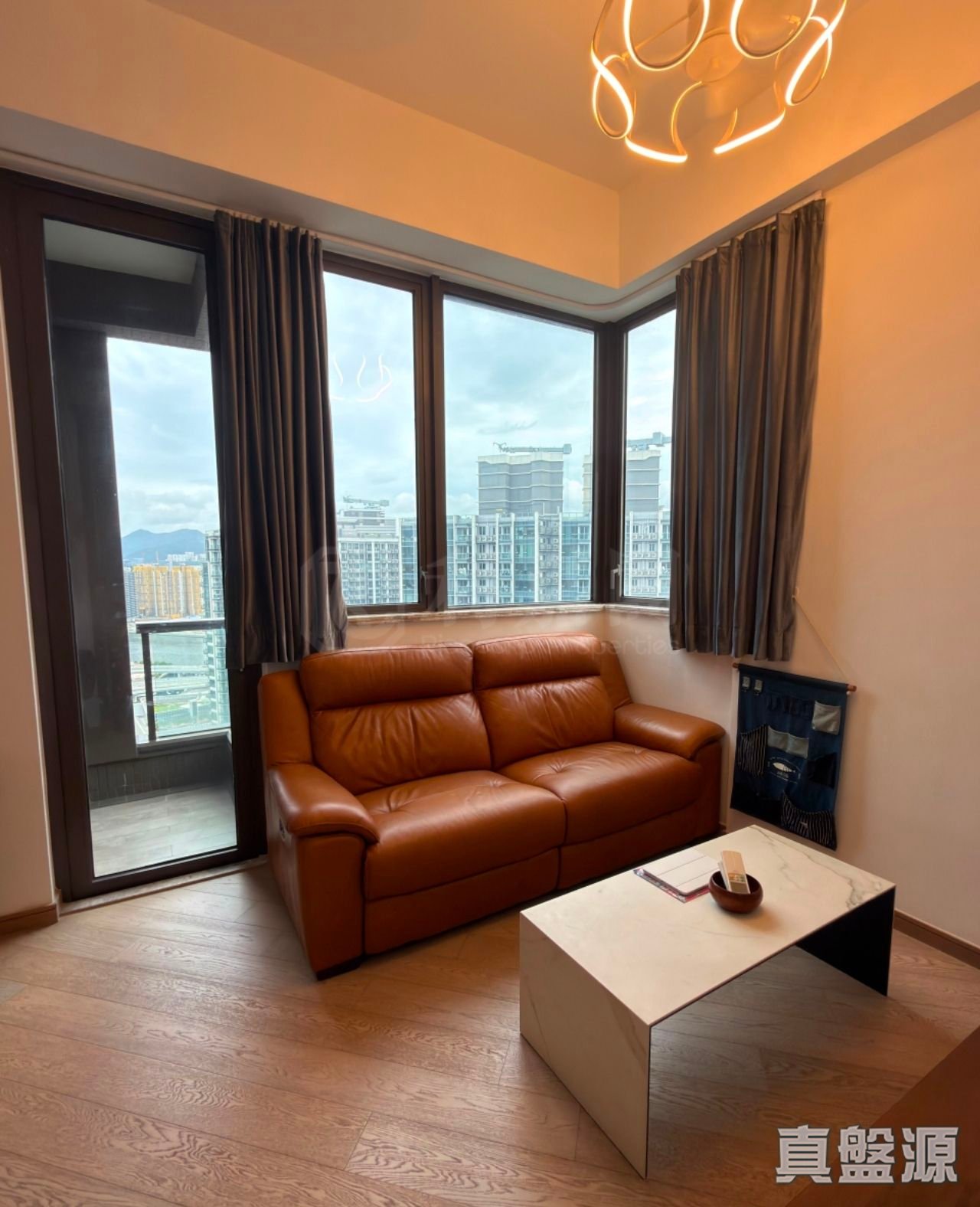 VIBE CENTRO TOWER 1A Very High Floor Zone Flat B To Kwa Wan/Kowloon City/Kai Tak/San Po Kong