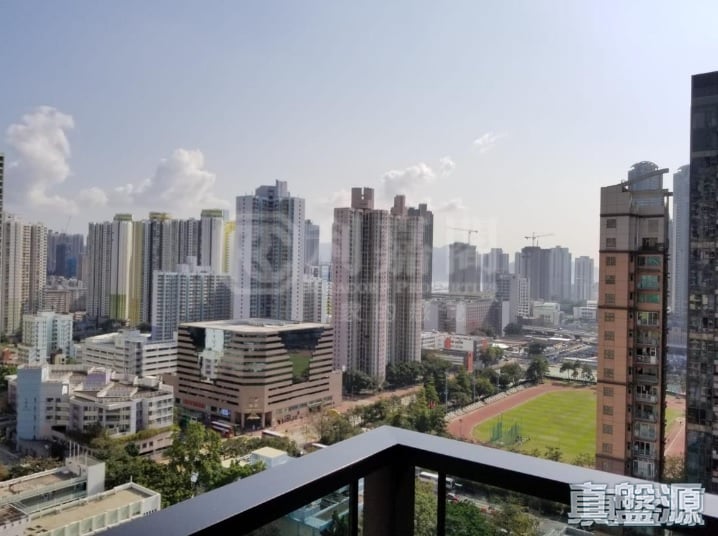THE AMUSED High Floor Zone Flat A West Kowloon