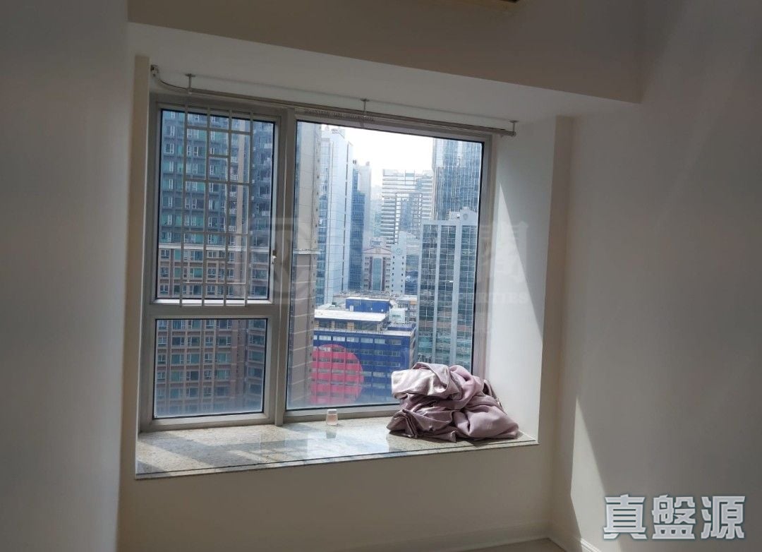 BANYAN GARDEN PHASE 3 - Tower 5 Medium Floor Zone Flat D West Kowloon