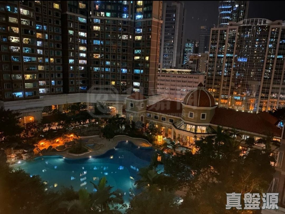 泓景臺 3期 5座 中層 D室 西九龍