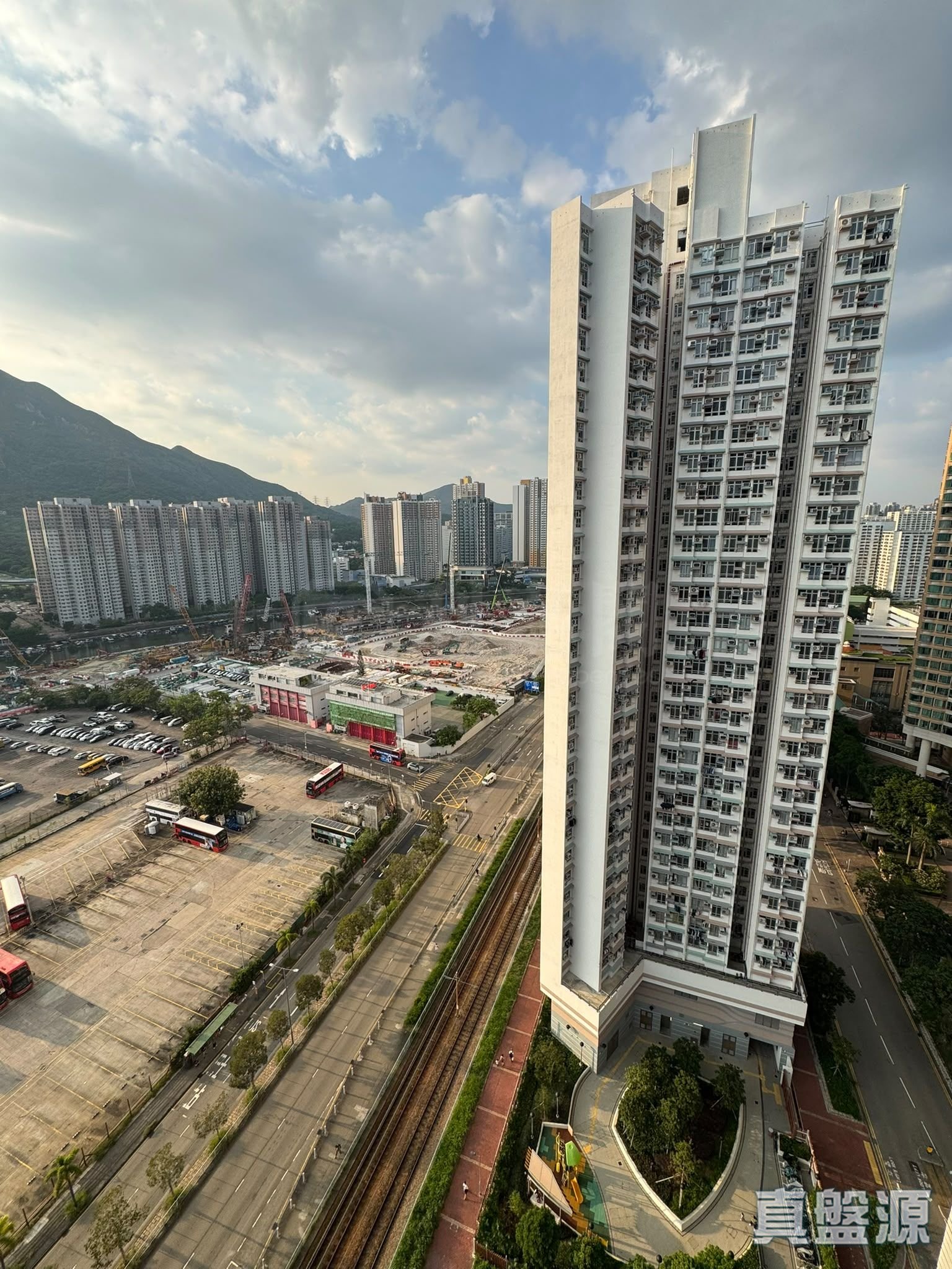 REGENCY BAY PHASE 1 - Tower 2 High Floor Zone Flat M Tuen Mun