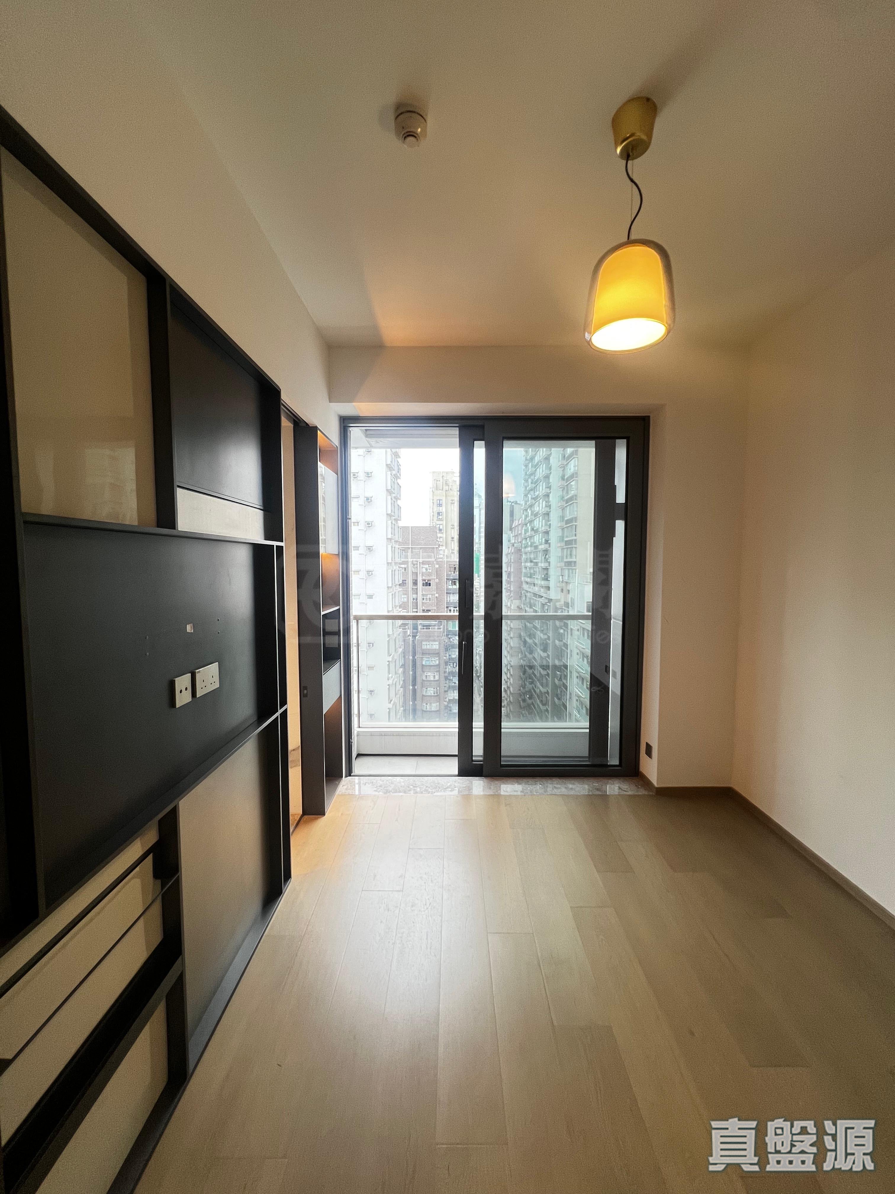 西邊街15號 高層 D室 中上環/西區