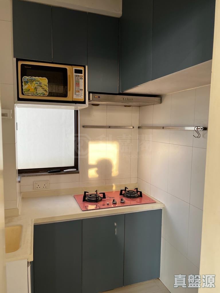 KONG CHIAN TOWER BLOCK 2 Medium Floor Zone Flat A Central/Sheung Wan/Western District