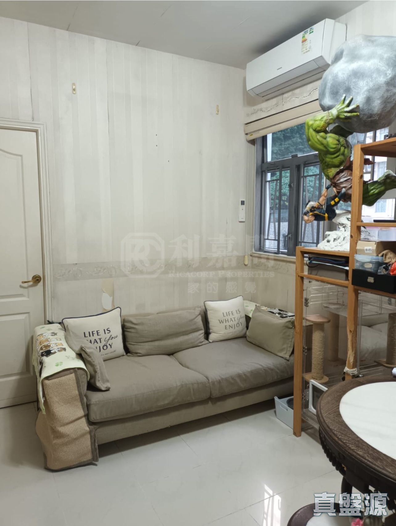 華輝大廈 中層 D室 中上環/西區