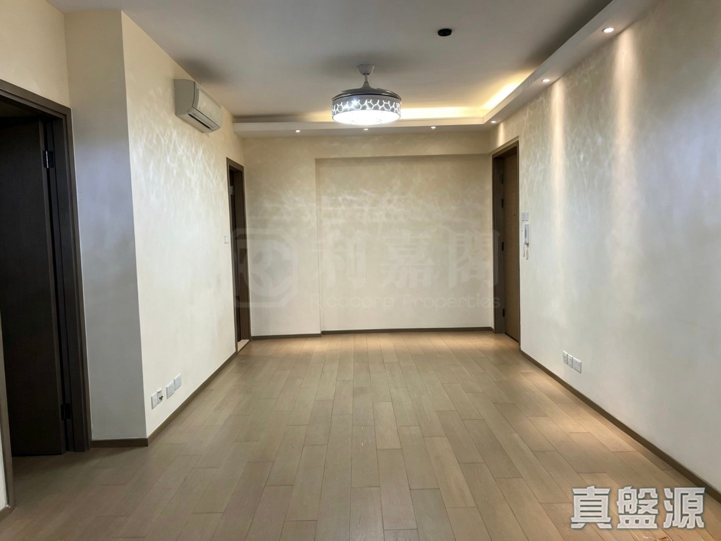 ISLAND GARDEN TOWER 2 Low Floor Zone Flat C Sai Wan Ho/Shau Kei Wan