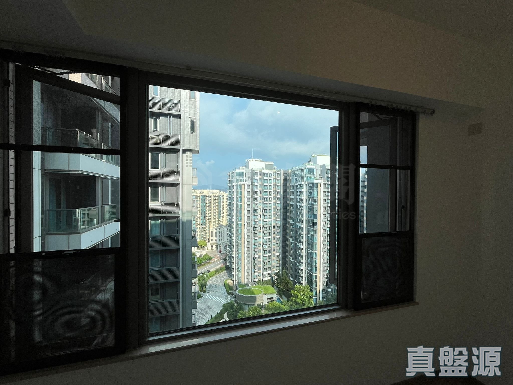 ST MARTIN PHASE 1 - Tower 3 Very High Floor Zone Flat A2 Tai Po